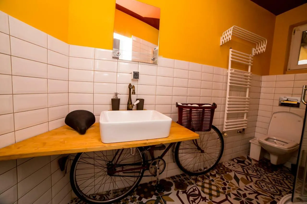 布加勒斯特 Steampunk Downtown Studio酒店 0*,  罗马尼亚