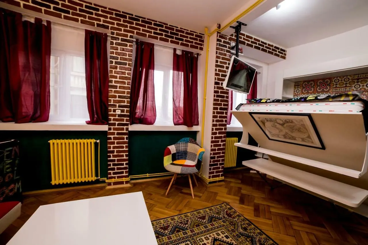 מלון בוקרשט Steampunk Downtown Studio דירה